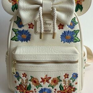 BoxLunch Exclusive Loungefly Minnie Mouse Floral Ears Mini Backpack NWT